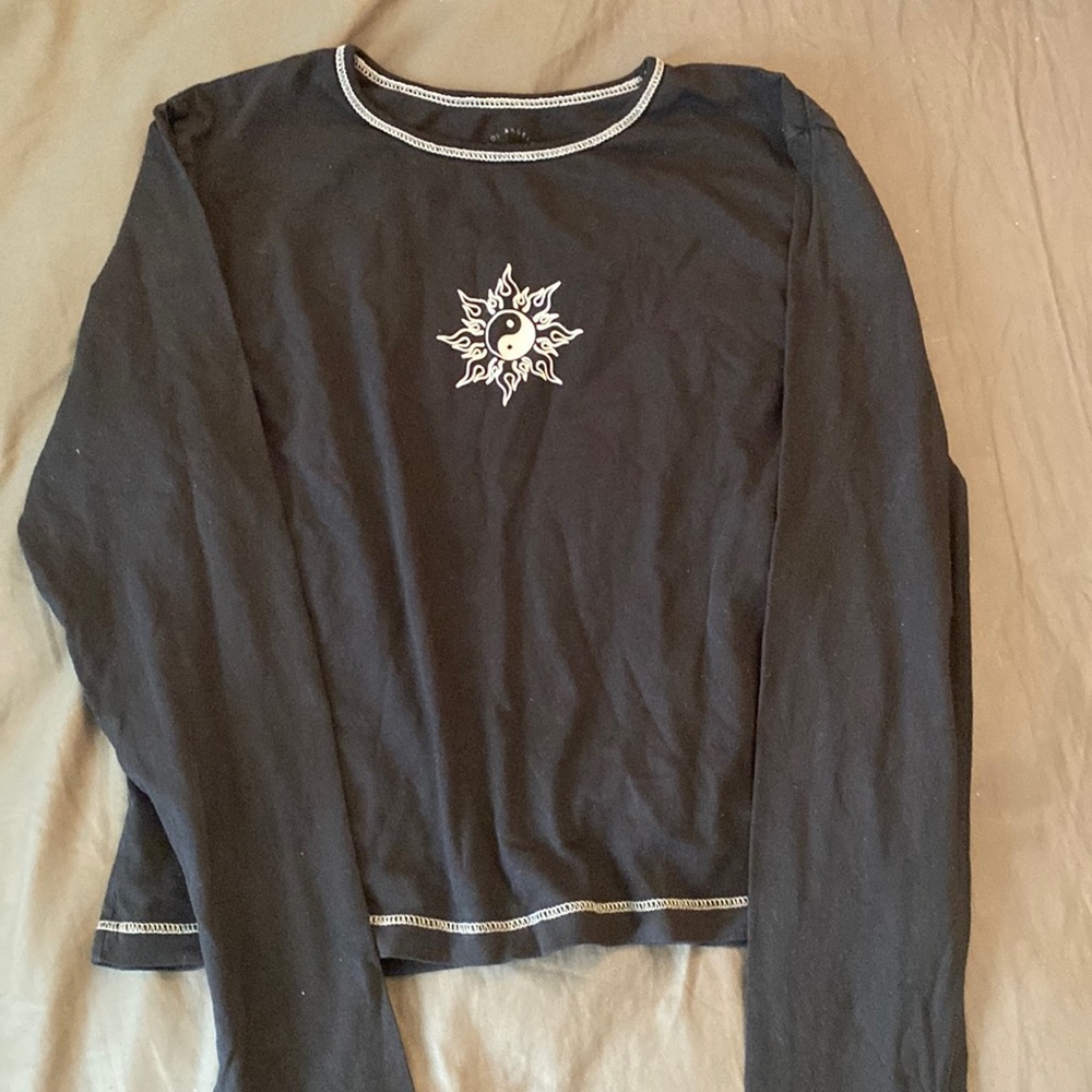 Black Ying Yang Long Sleeve Pacsun Size M